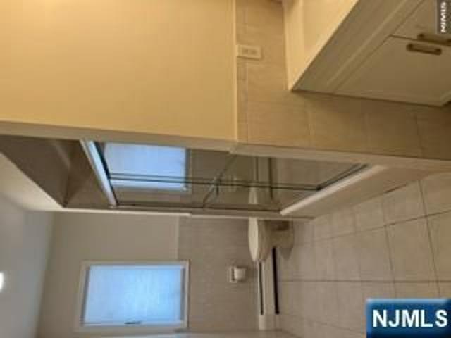 523 2nd 2Fl, Palisades Park, US, NJ