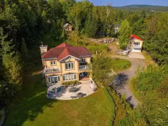 523 Ch. De La Rivière Bergeron, Piopolis, QC, G0Y 1H0 Luxury.