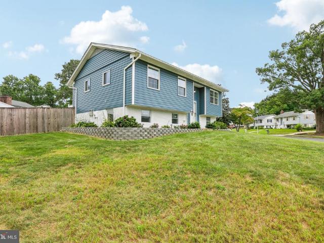 523 Chalet Drive W