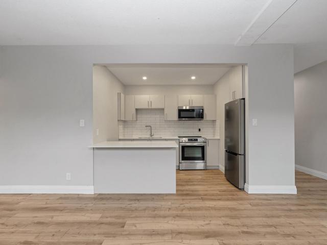 523 Bay St, Midland, ON L4R 1L2, Canada 9 523 Bay St, Midland Multi unit House for Rent