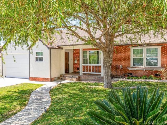 523 E Fairmount