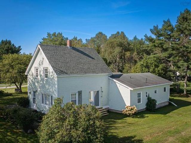 523 Old Trunk Road, Lantz, NS, B2S 1T1 house for sale | Listing ID 202622 | Royal LePage