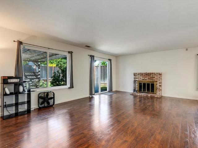 523 Thomas Circle