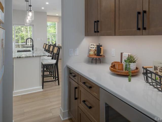 5247 Poppydrew Lane # 41