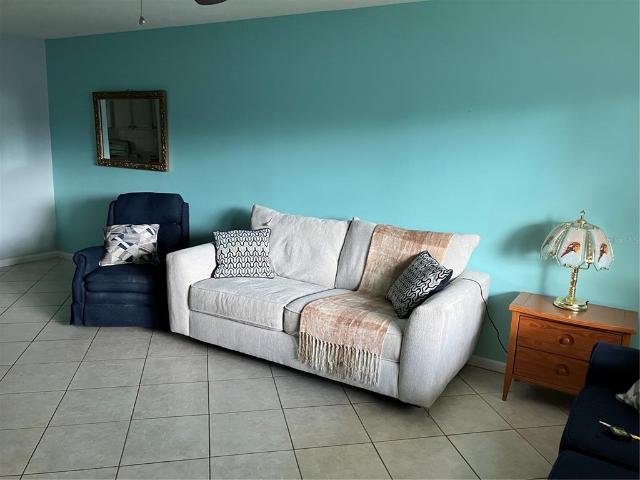 5247 81st St N, Unit 18, St. Petersburg, FL 33709 | MLS #TB8503