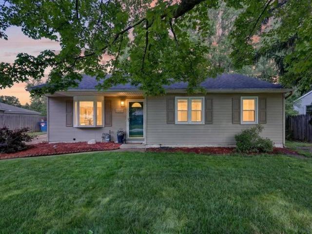 5249 Madison Ave SE, Grand Rapids, MI 49548
