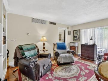 5240 NE 6th Ave, Unit H26, Oakland Park, FL 33334 | MLS #A11998