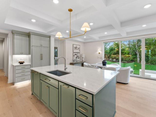 5240 Polaris Lane