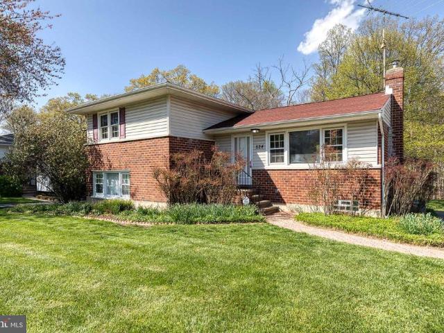 524 Goucher Boulevard