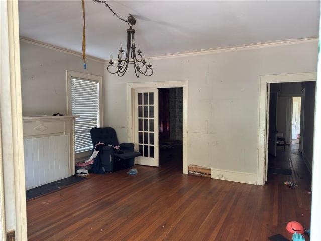 524 Gladstone Boulevard