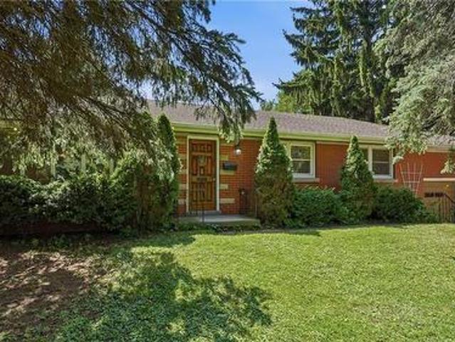 524 Dorval Drive, Ancaster, ON, L9G 2P4 house for sale | Listing ID 40851 | Royal LePage