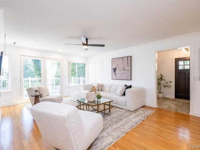 524 Fernhurst Court