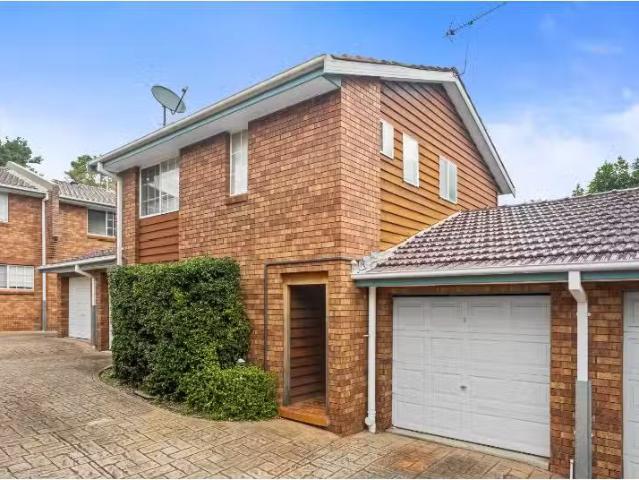 5/24 York Street, Point Frederick Townhouse for rent Listed b.