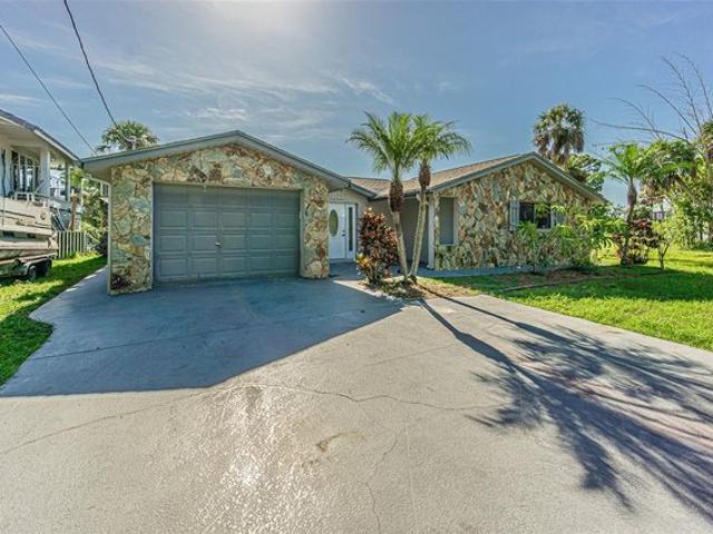 5254 Miller Bayou Dr, Port Richey, FL 34668