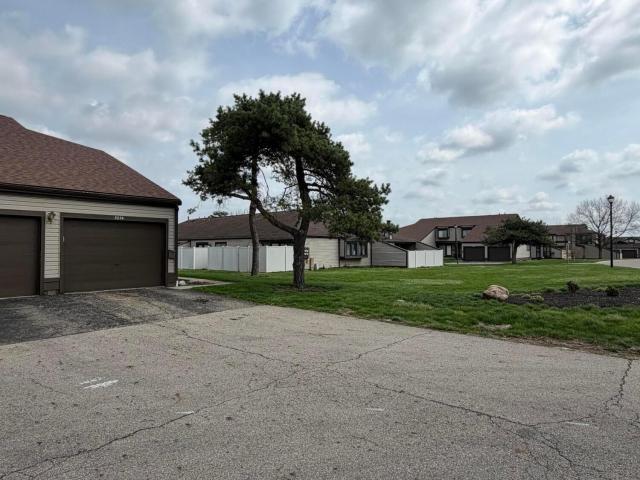 5254 Westbury Drive # 14D