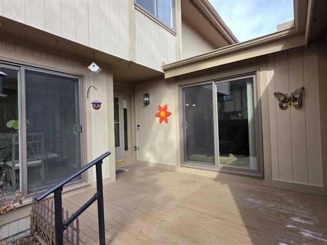 5256 Wright Way