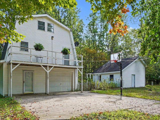 5250 Logging Trail # Lot: 8,76