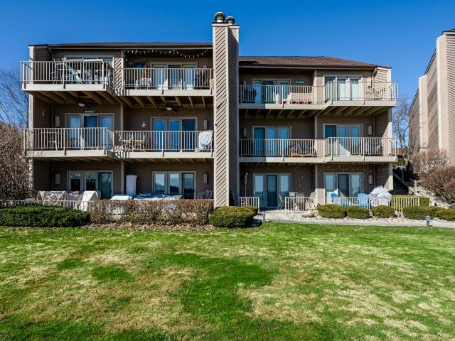5251 Paw Lake Road, Unit 16, Coloma, MI 49038 | MLS #26009