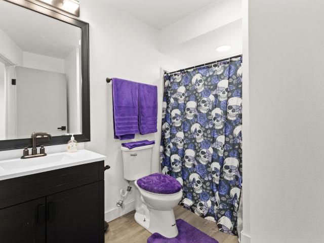5253 N Lovers Lane Rd, Unit 301