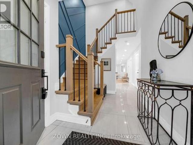 5253 Bushelgrove Circle, Mississauga, ON, L5M 6C5 house for sale | Listing ID W13697 | Royal LePage