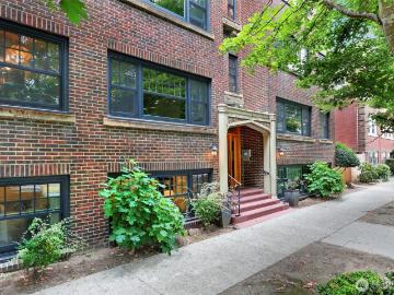 525 16th Avenue E # 102