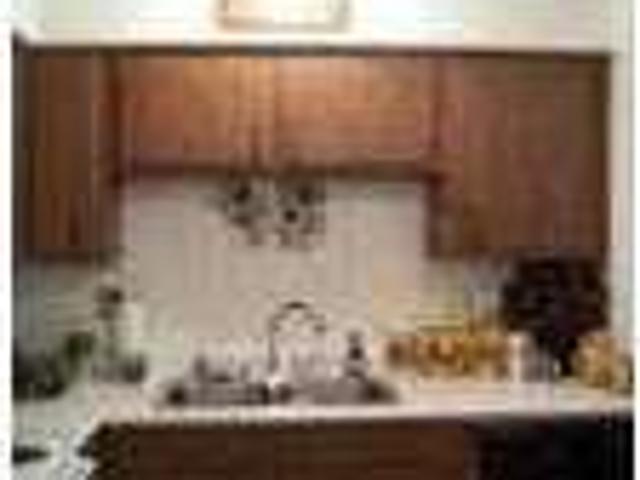 $525 / 2br 850ftÂ² ´´ Spring On In!´´ 2 Bed/ Garden