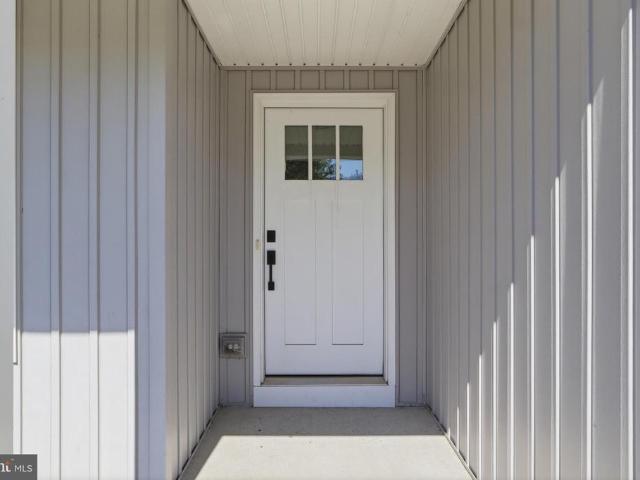 525 Dietz Road