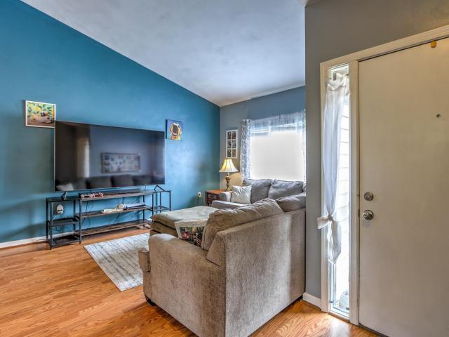 525 Dillon Dr