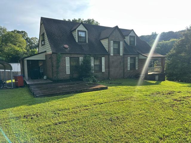 525 Hedgewood Drive
