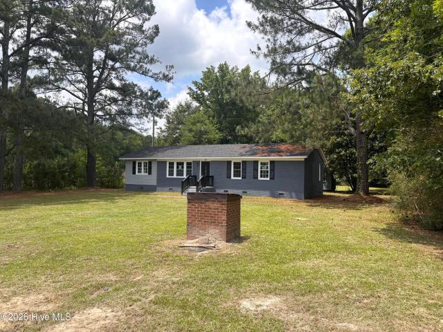 525 Menola Road