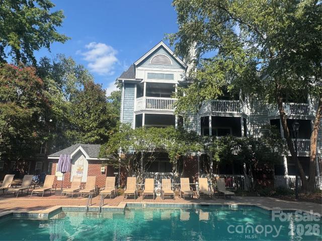 525 N Graham Street # 3F