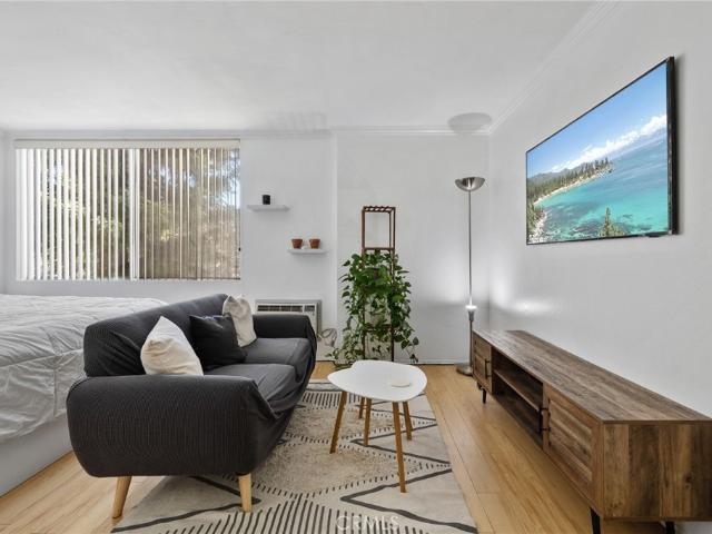 525 S Ardmore Ave, Unit 257, Los Angeles, CA 90020 | MLS #SR26032
