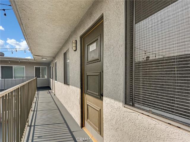 525 S Shelton St, Unit 205, Burbank, CA 91506 | MLS #SR26148