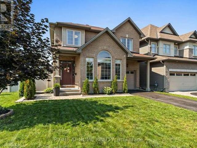 525 Peerless Street, Ottawa, ON, K2J 5P9 house for sale | Listing ID X13647 | Royal LePage