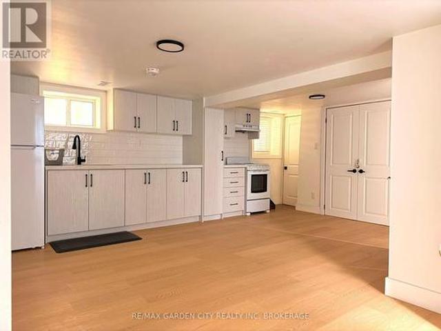 5261 Buchanan Avenue, Niagara Falls Cherrywood, ON, L2E 5A7 house for lease | Listing ID X13839 | Royal LePage