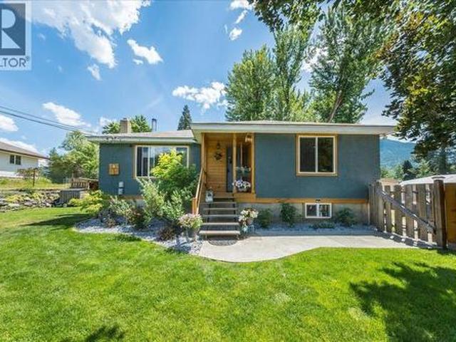 526 12Th Avenue, Genelle, BC, V0G 1G0 house for sale | Listing ID 10398 | Royal LePage