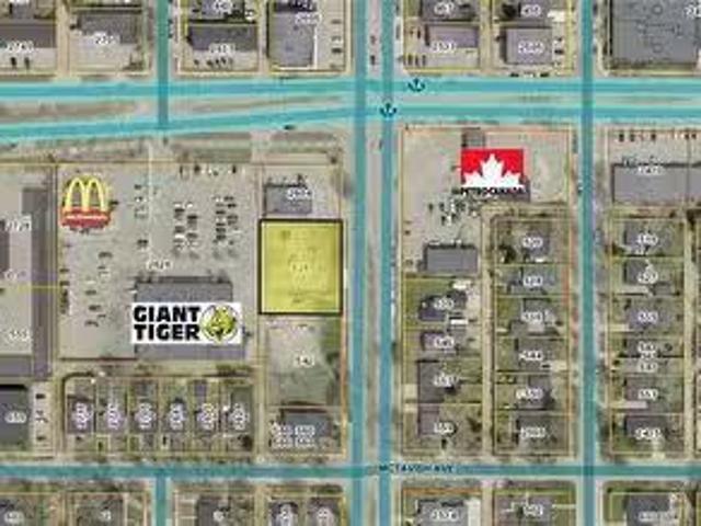 526 26Th Street, Brandon, MB, R7B 2B1 Luxury House for sale.