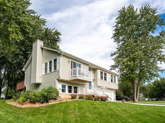 526 Carolyn Lane