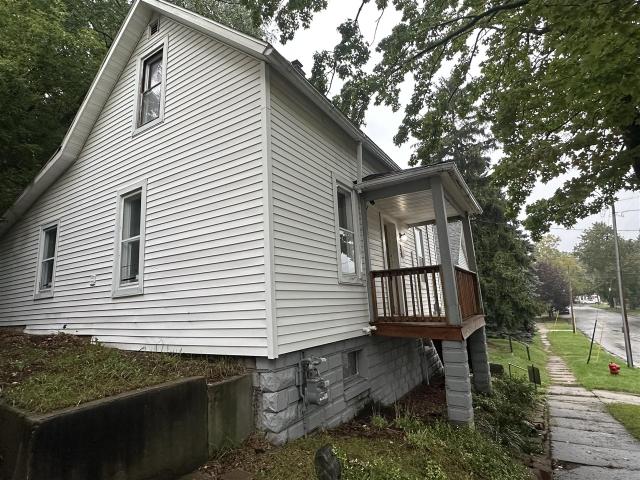 526 Davis Street