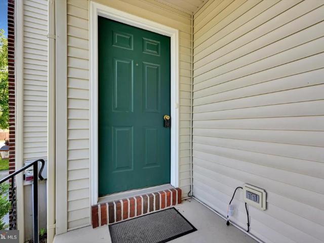 526 Lantern Green Way