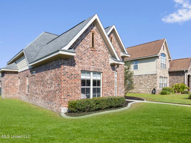 526 Palm Breeze Drive