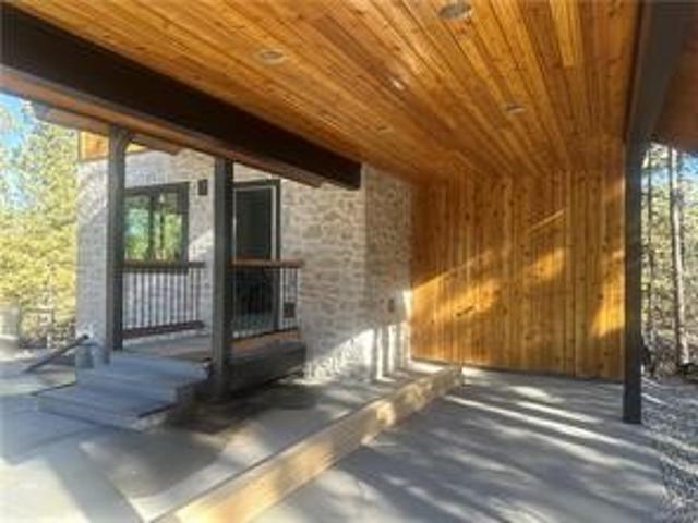 526 Woodside