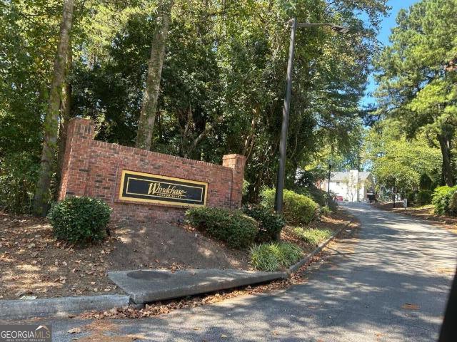 526 Windchase Lane