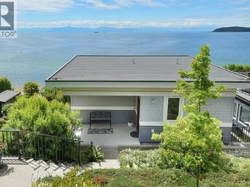 5279 Sunshine Coast Highway, Sechelt, BC, V7Z 0C4 Luxury House for sale | Listing ID R3136 | Royal LePage Carriage Trade Luxury Properties