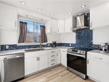 527 Cedar Ave, Unit 2E, Long Beach, CA 90802 | MLS #SB25269