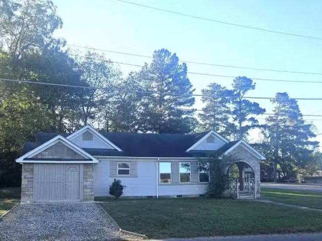 527 E 2ND ST S, PRESCOTT, AR 71857