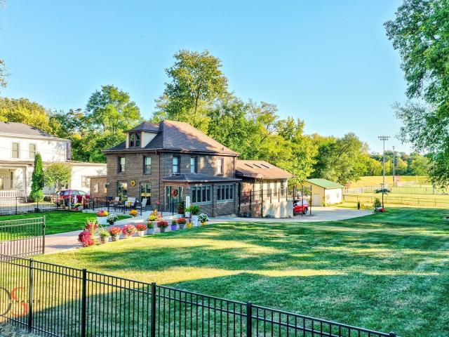 527 E Main Street