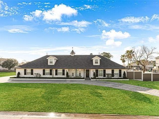527 Legendre Drive