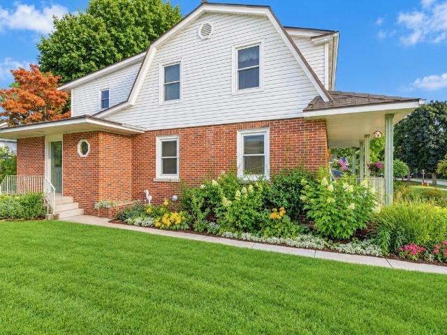 527 N Elmwood Avenue