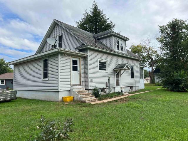 527 N Iowa Street